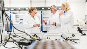 Bundeskanzlerin Angela Merkel besucht die Centogene AG.
