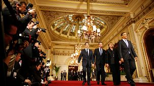 Frankreichs Präsident Nicolas Sarkozy, Dänemarks Ministerpräsident Anders Fogh Rasmussen, Bundeskanzlerin Angela Merkel und US-Präsident Barack Obama