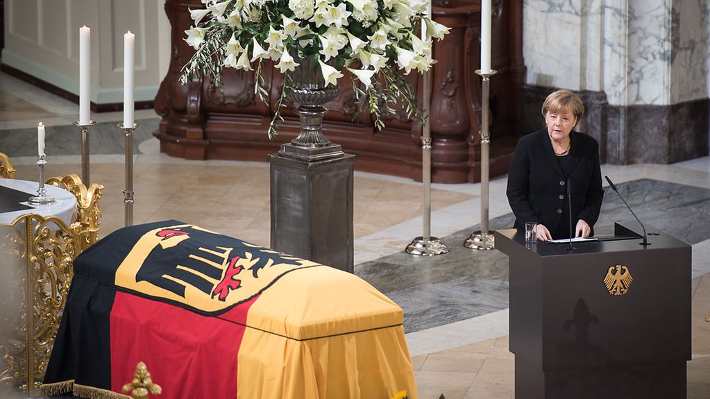 Chancellor Angela Merkel speaks at the state funeral for former Chancellor Helmut Schmidt.