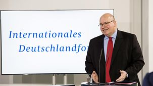 Peter Altmaier, Bundesminister für besondere Aufgaben und Chef des Bundeskanzleramtes, eröffnet das Internationale Deutschlandforum im Infosaal des Bundeskanzleramtes.
