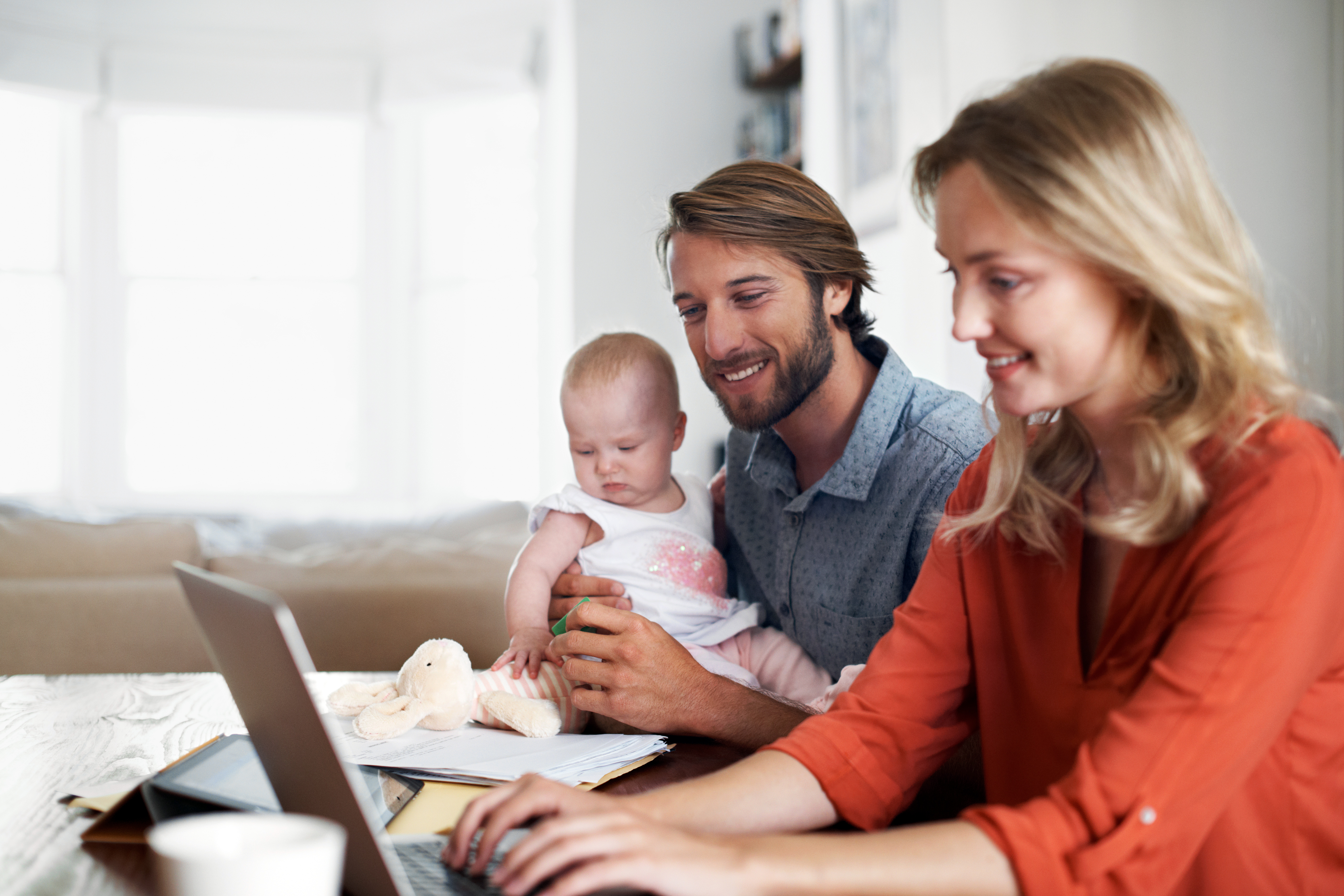 ElterngeldDigital has been providing parents in Berlin and Saxony with electronic help in applying for parental allowance since October 2018