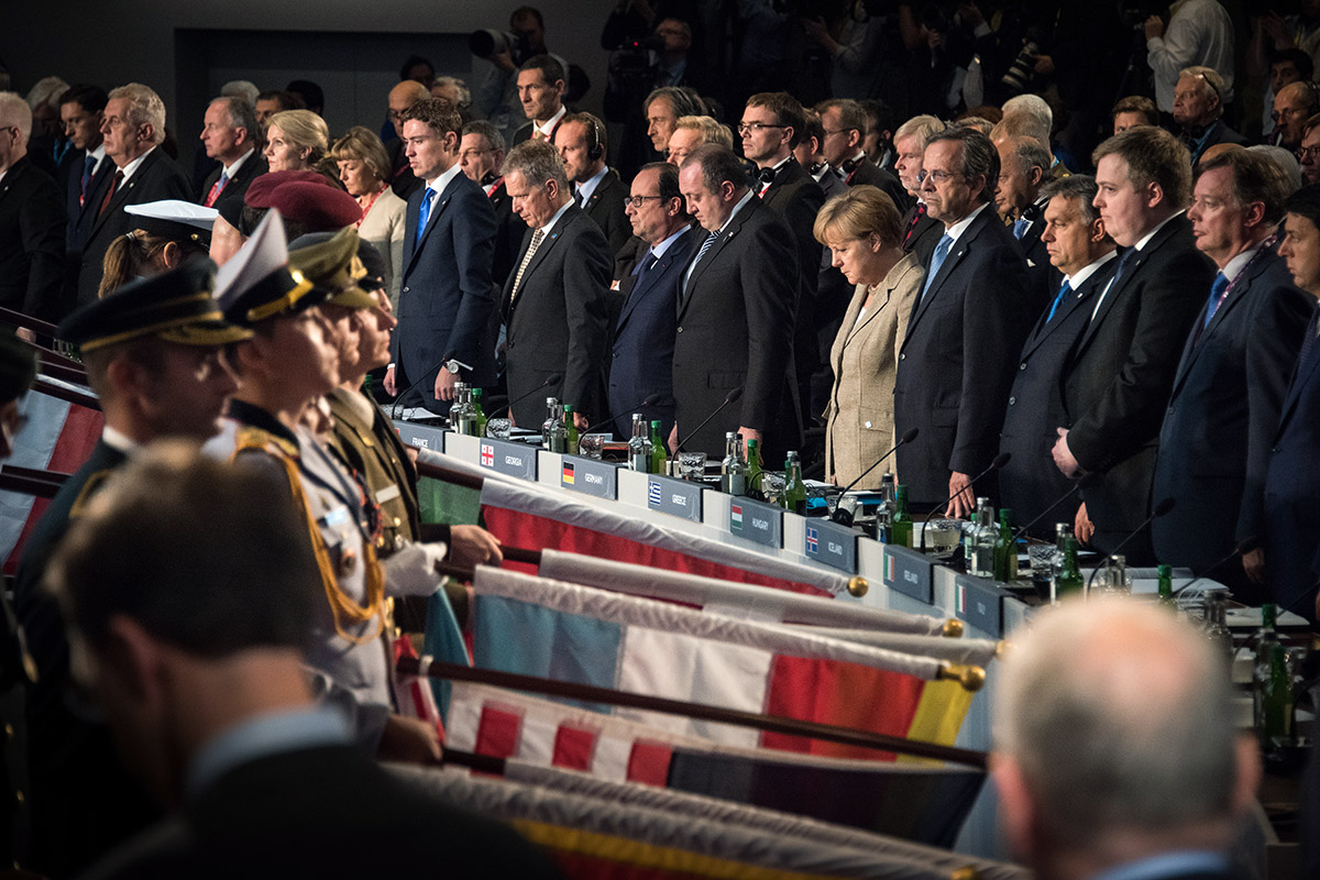 Bundeskanzlerin Angela Merkel bei Eröffnung der Sitzung.