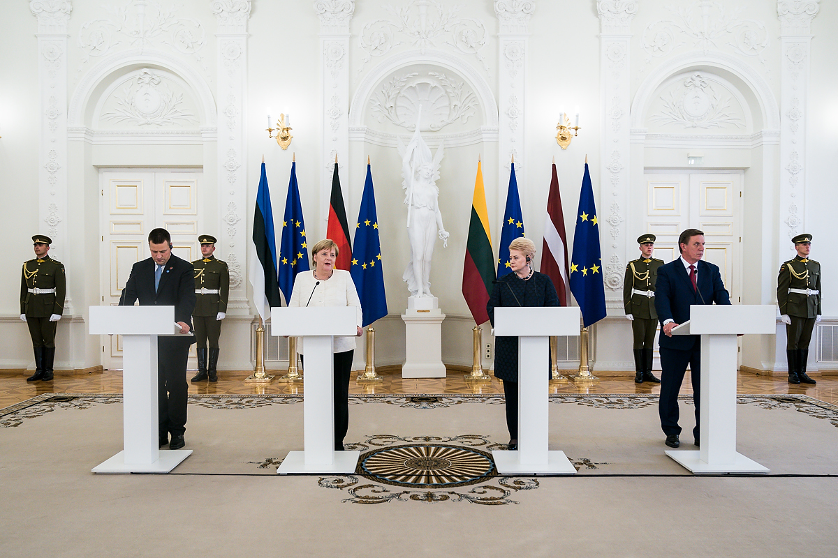 Chancellor Angela Merkel at the press conference with Lithuanian President Dalia Grybauskaite, Latvian Prime Minister Maris Kucinskis and Estonian Prime Minister Jüri Ratas
