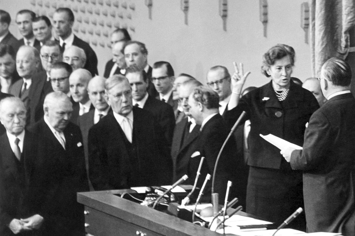 Elisabeth Schwarzhaupt being sworn in as federal minister