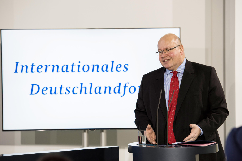 Peter Altmaier, Head of the Federal Chancellery, welcomes all ...