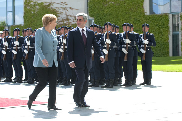 Armenischer Präsident Sargsyan in Berlin 2010