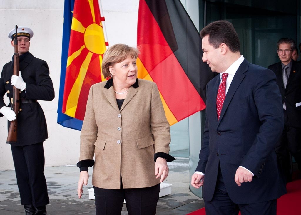 Angela Merkel empfängt am 14.02.2012 den Ministerpräsidenten Mazedoniens, Nikola Gruevski, zu Gesprächen im Bundeskanzleramt.