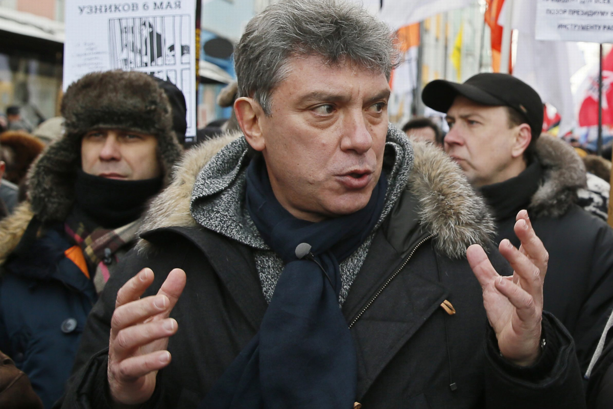 Nemtsov speaks at a rally