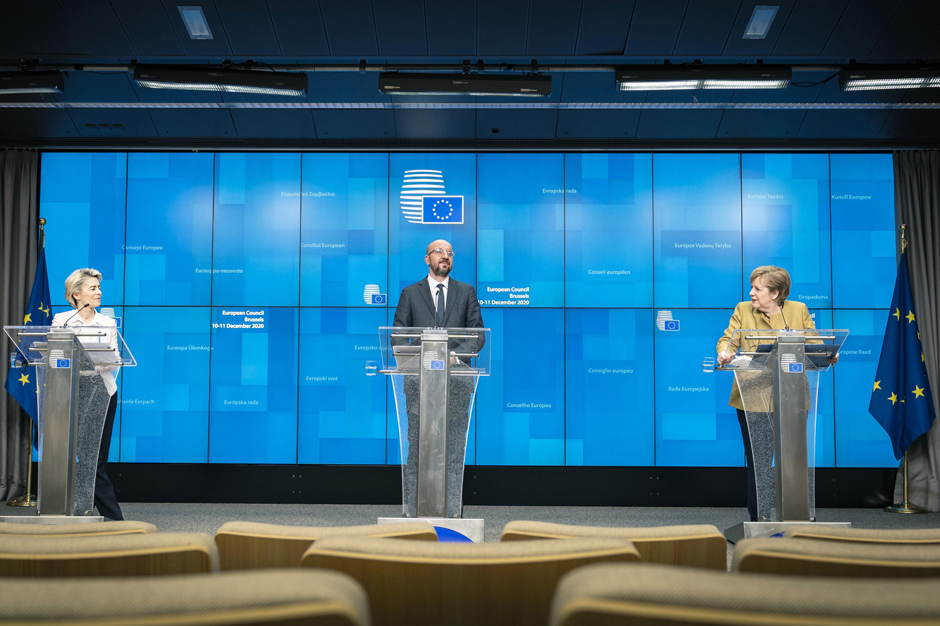 Pressekonferenz mit Bundeskanzlerin Angela Merkel, Ursula von der Leyen, Präsidentin der Europäischen Kommission, und Charles Michel, Präsident des Europäischen Rates.