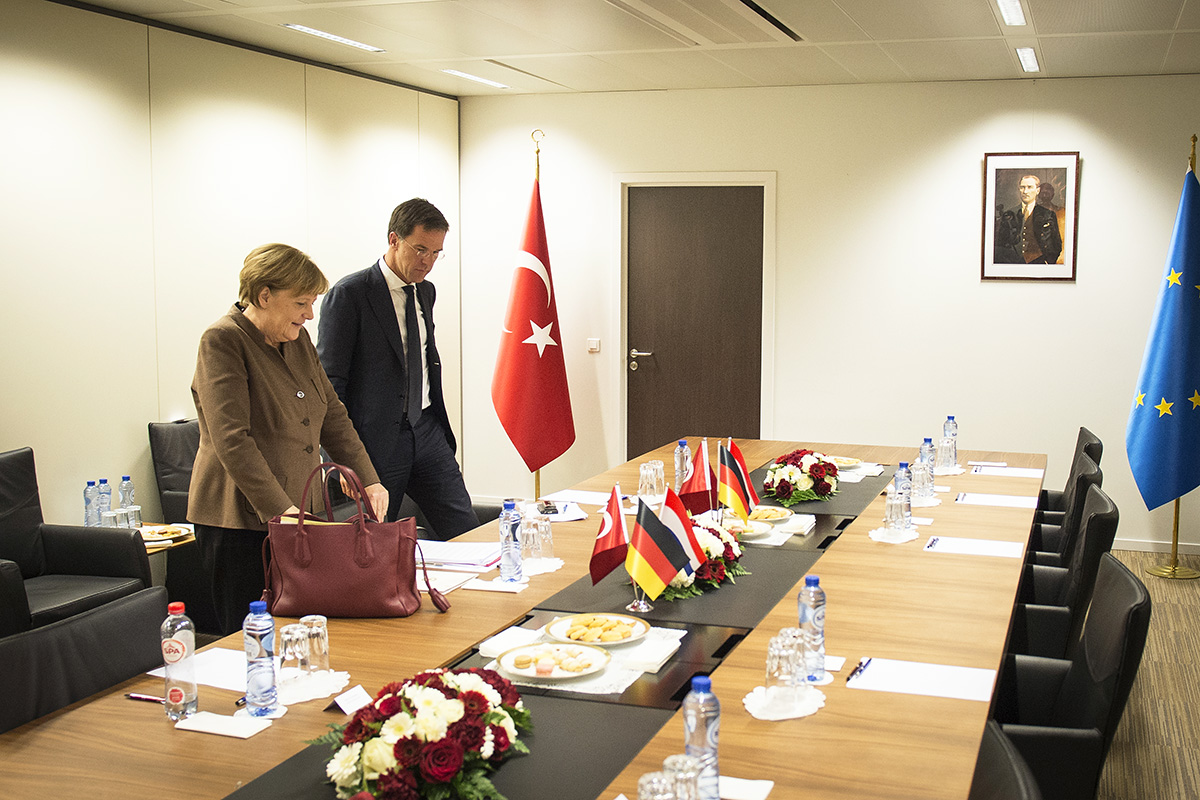 Bundeskanzlerin Angela Merkel und der Ministerpräsident der Niederlande, Mark Rutte.