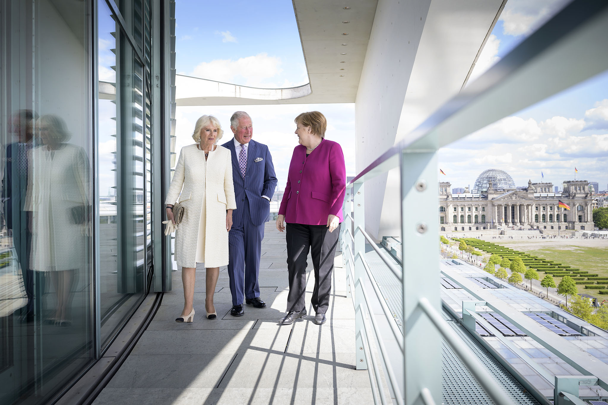 Chancellor Angela Merkel welcomes Prince Charles and the Duchess of Cornwall to the Federal Chancellery.