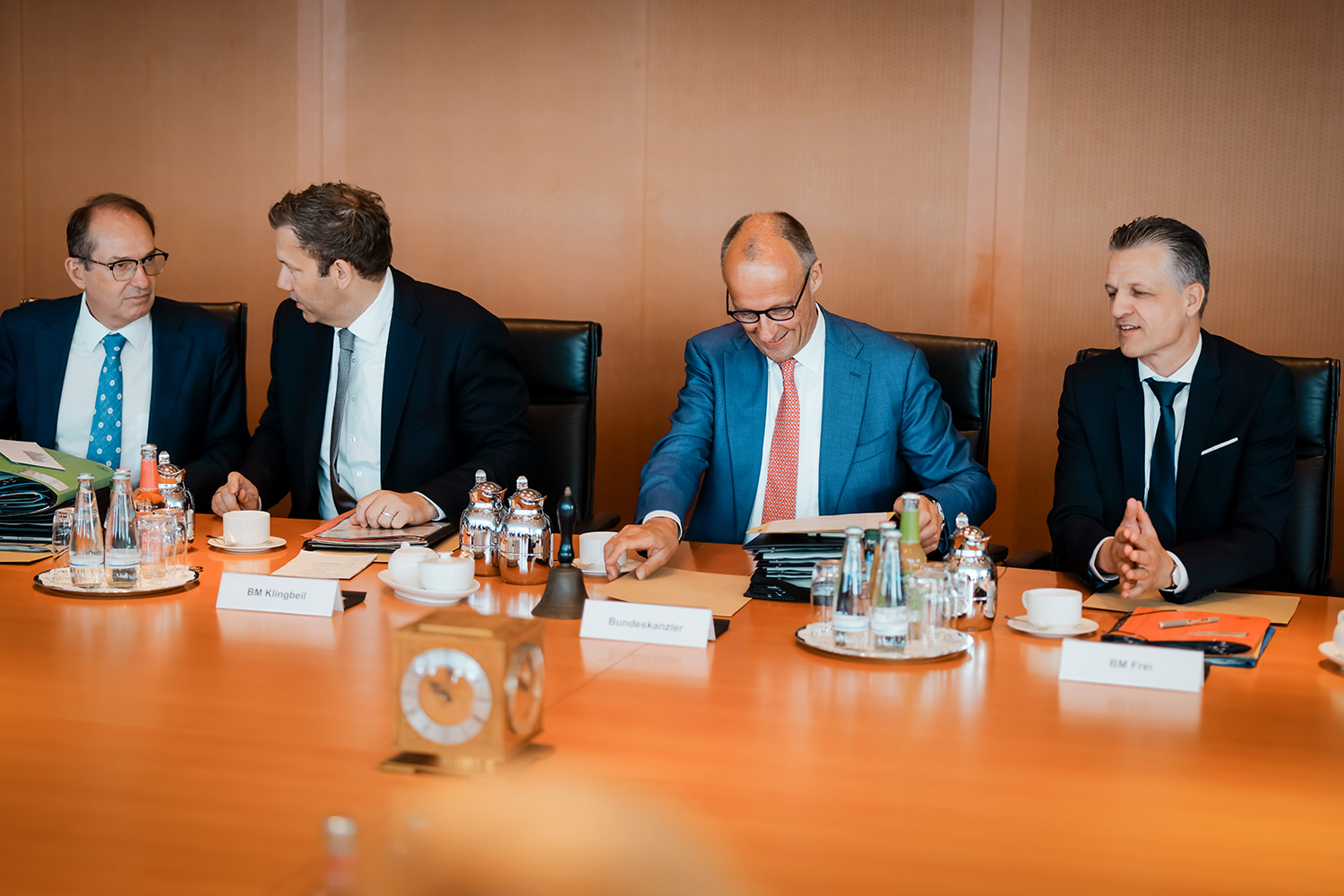 Minister Dobrindt, Minister Klingbeil, Chancellor Merz and Minister Frei at the cabinet table