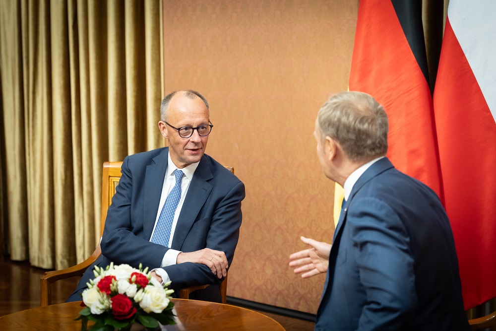 Friedrich Merz en discussion avec Donald Tusk