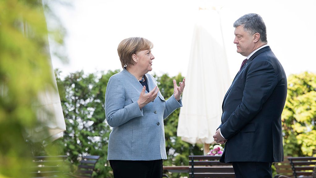 La chancelière allemande en conversation avec le président ukrainien