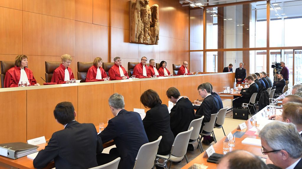 Bundesverfassungsgerichts verkündet das Urteil im NPD-Verbotsverfahren.