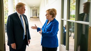 Bundeskanzlerin Angela Merkel und US-Präsident Donald Trump im Gespräch.