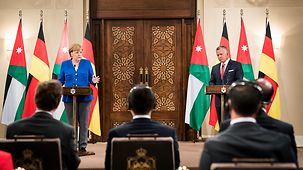 La chancelière fédérale Angela Merkel et le roi Abdallah II bin al-Hussein lors d'un point de presse conjoint