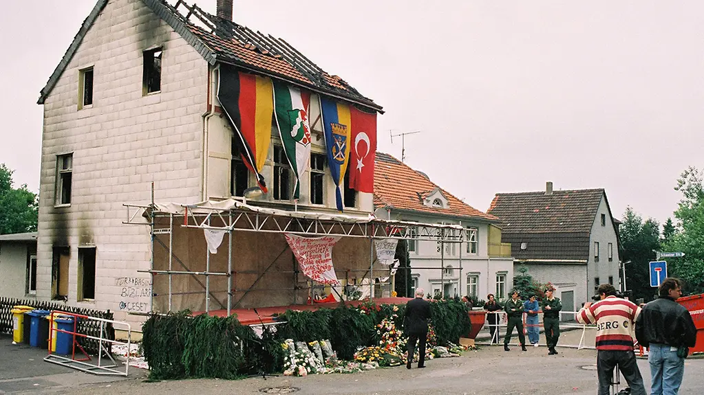 La maison détruite par un incendie criminel à Solingen