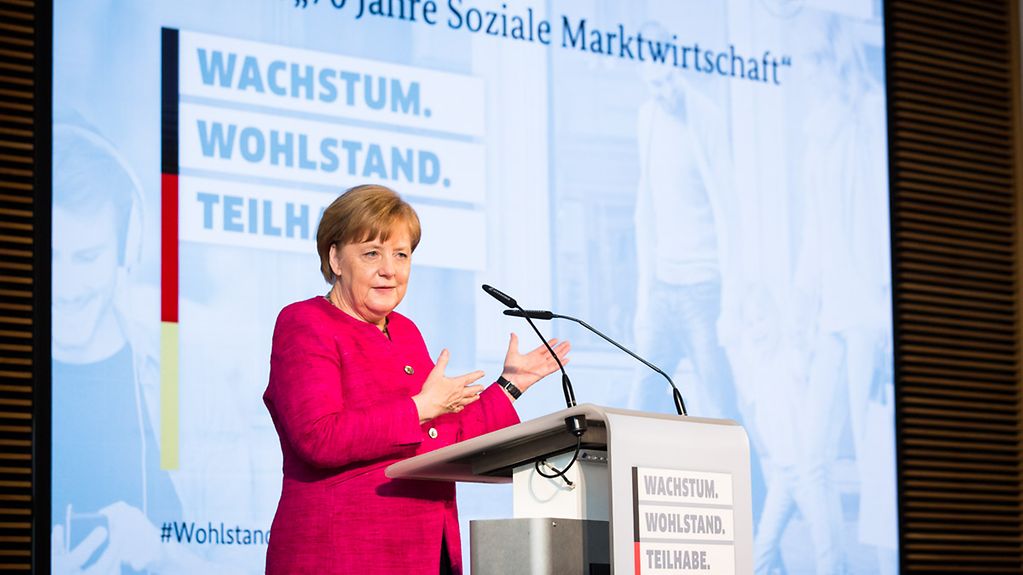 Kanzlerin Merkel hält Rede zu 70 Jahre Soziale Marktwirtschaft