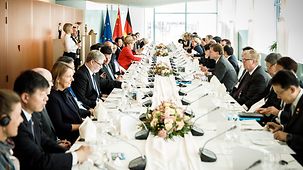 The Sino-German government consultations at the Federal Chancellery break for lunch.