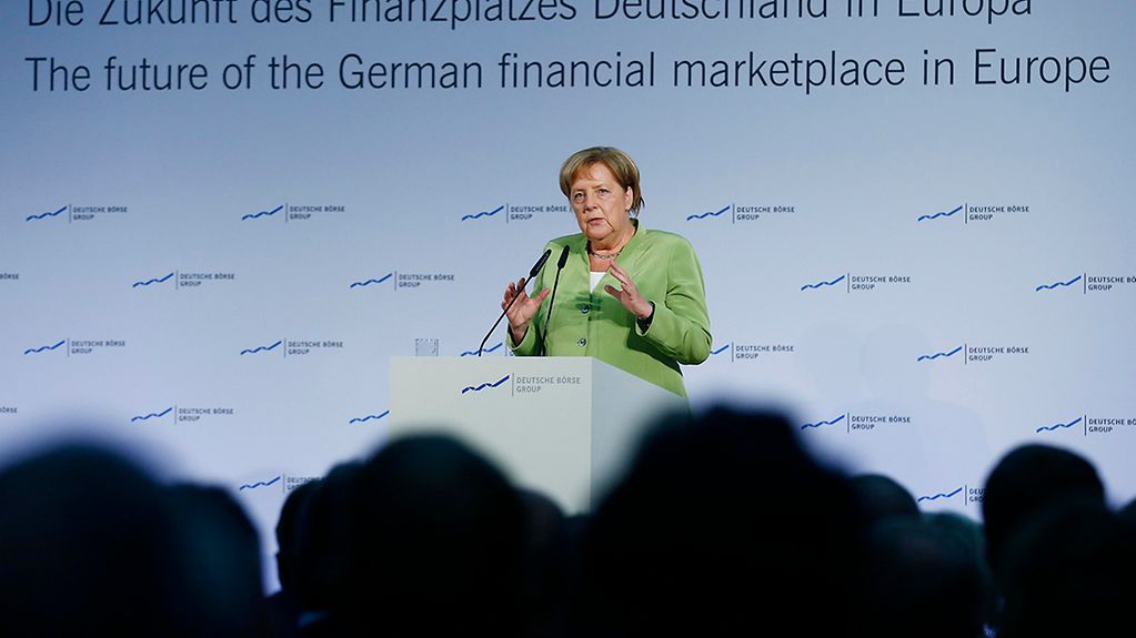 Bundeskanzlerin Angela Merkel spricht auf der Veranstaltung "Die Zukunft des Finanzplatzes Deutschland in Europa" der Deutschen Börse AG.