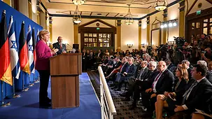 However, Angela Merkel also underlined the differences in opinion regarding the nuclear deal concluded in 2015. Germany and the EU want to uphold the deal, in contrast to the USA and Israel.