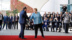 Bundeskanzlerin Angela Merkel begrüßt Ägyptens Präsident Abdel Fattah Al-Sisi im Kanzleramt.