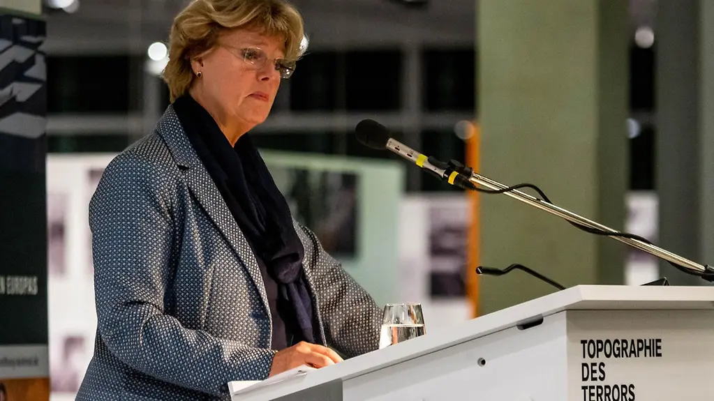 Kulturstaatsministerin Monika Grütters hält die Rede zur Eröffnung der Ausstellung "Kristallnacht. Antijüdischer Terror 1938".
