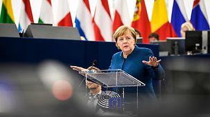 Bundeskanzlerin Angela Merkel spricht vor dem Europaparlament zur Zukunft Europas.