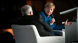 Bundeskanzlerin Angela Merkel bei der Abendveranstaltung "Nacht der Europäischen Wirtschaft". 