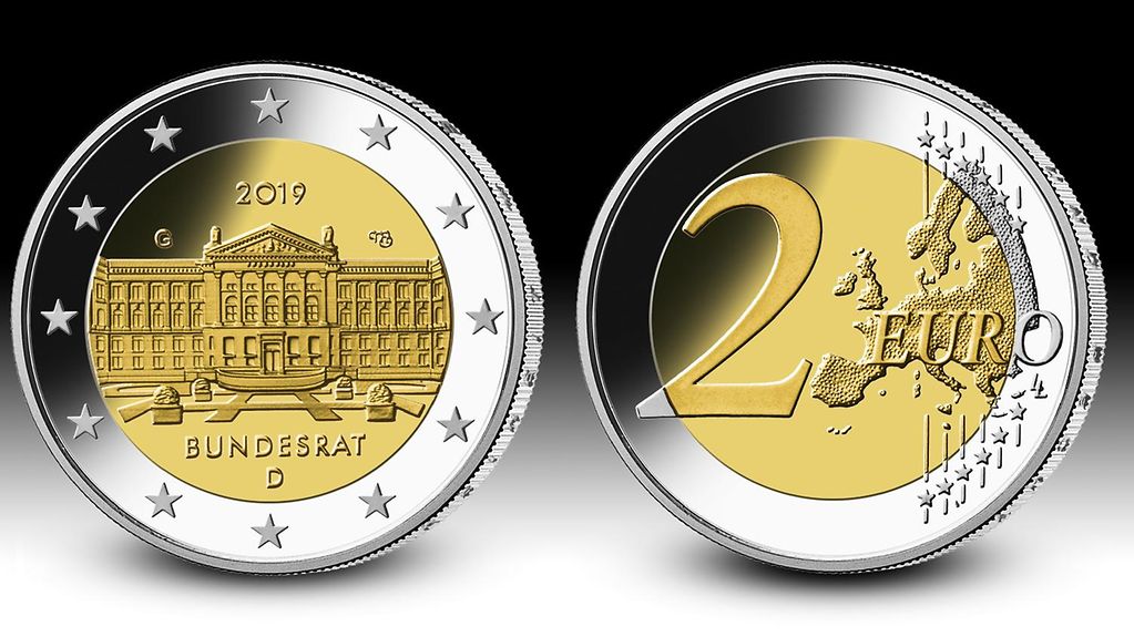 Zwei-Euro-Gedenkmünze von beiden Seiten: Die eine Seite zeigt den Bundesrat, auf der anderen ist die Wertigkeit der Münze (2-Euro) zu lesen.