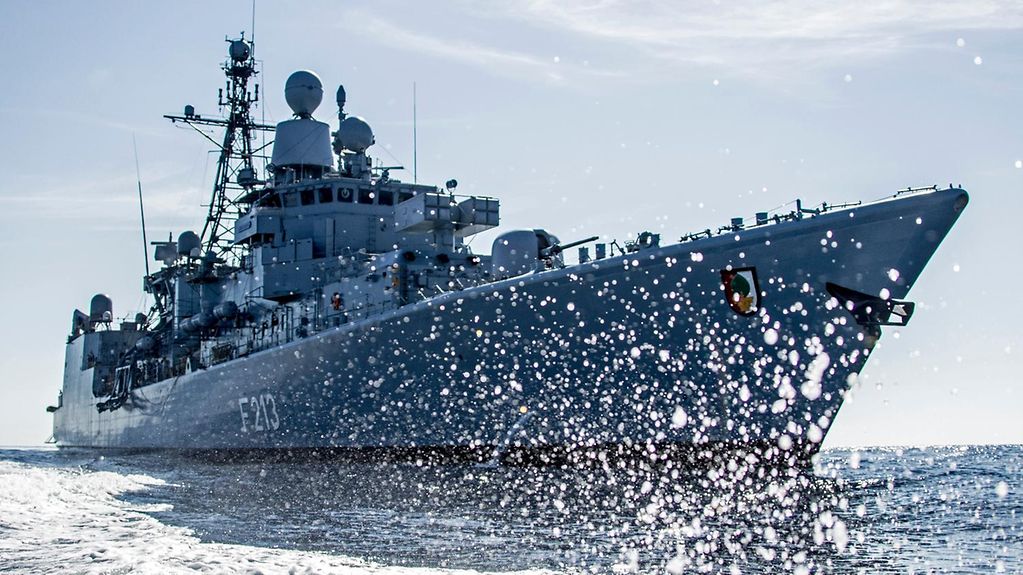 Deutsche Fregatte im Mittelmeer