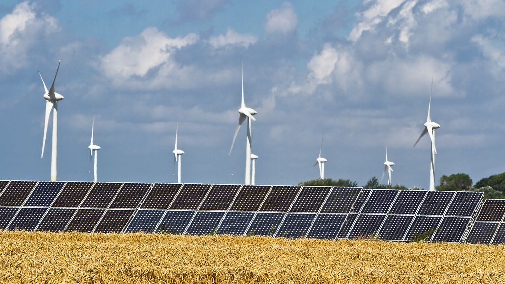 Windkraft- und Solaranlagen