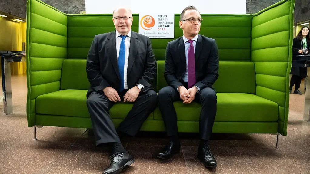 Federal Economics Affairs Minister Peter Altmaier and Federal Foreign Minister Heiko Maas at the Energy Transition Dialogue in Berlin
