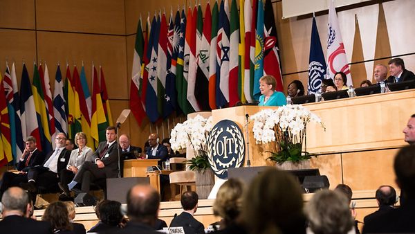 Bundeskanzlerin Merkel bei der ILO (Internationale Arbeitsorganisation) in Genf