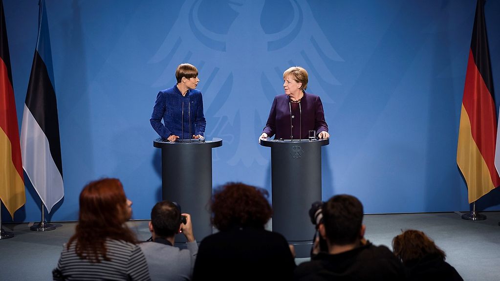 Bundeskanzlerin Merkel mit der Staatspräsidentin Estlands Kaljulaid