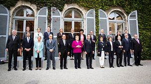 Family photo of the Franco-German Council of Ministers
