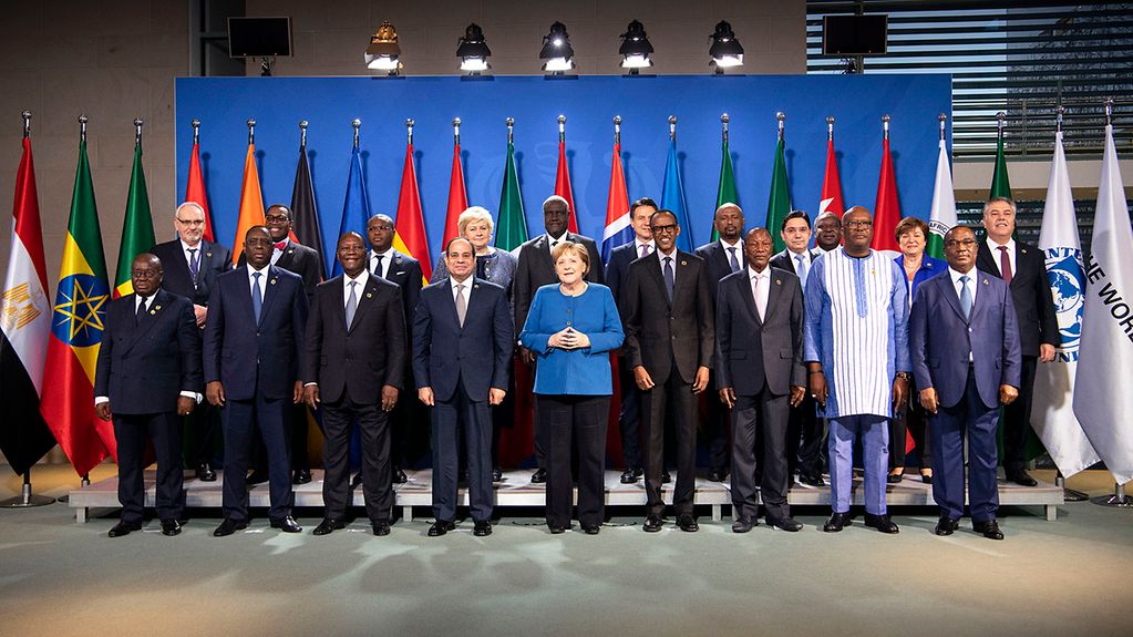Photo de groupe de la la conférence du « G20 Compact with Africa »