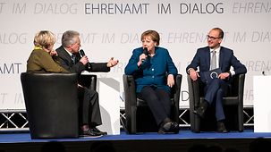 Bundeskanzlerin Angela Merkel auf einer Veranstaltung zur Würdigung Ehrenamtlicher.