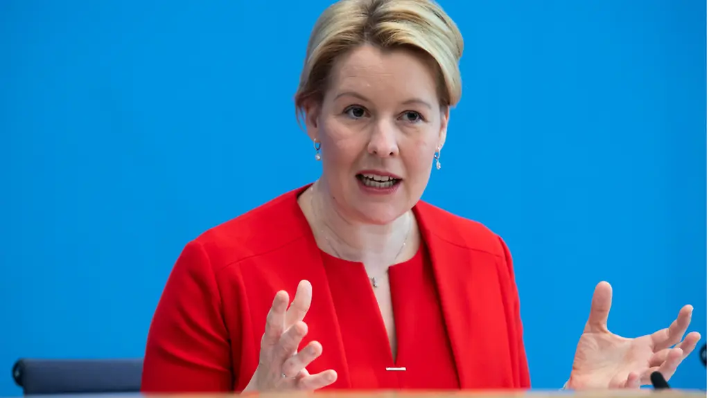 Bundesfamilienministerin Franziska Giffey in der Bundespressekonferenz.