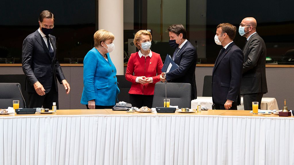 Chancellor Angela Merkel in discussion with Dutch Prime Minister Mark Rutte, Commission President Ursula von der Leyen, Italian Prime Minister Giuseppe Conte, French President Emmanuel Macron and Council President Charles Michel