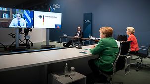 Bundeskanzlerin Angela Merkel mit Ursula von der Leyen, Präsidentin der Europäischen Kommission.