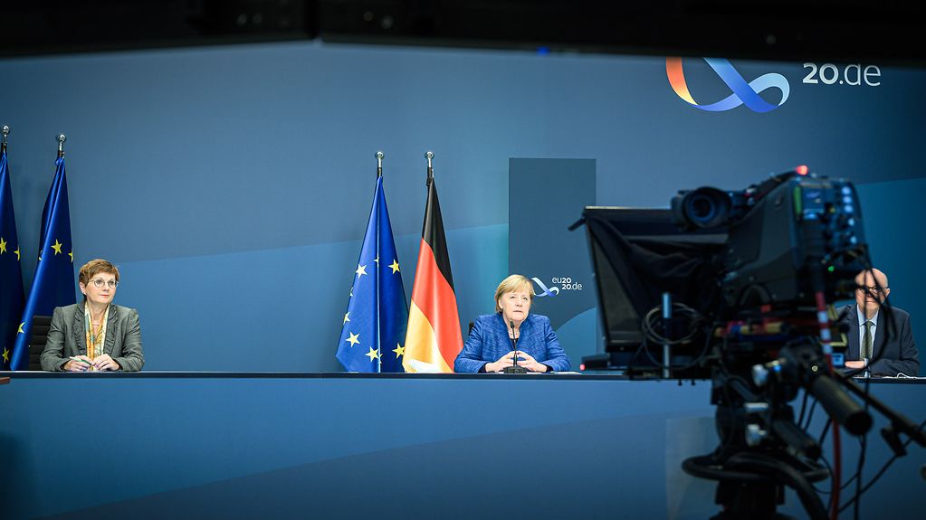 Chancellor Angela Merkel speaks at the annual conference of the European Sustainable Development Network (ESDN).