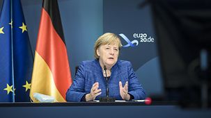 Bundeskanzlerin Angela Merkel bei einer Videokonferenz anlässlich einer Plenarsitzung des Europäischen Ausschusses der Regionen (AdR) in Brüssel.