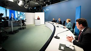 Bundeskanzlerin Angela Merkel während einer Videokonferenz mit Pflegeverbänden im Rahmen der Konzertierten Aktion Pflege (KAP)