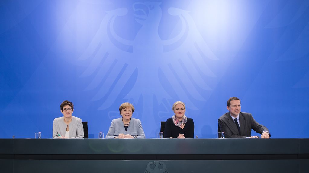 Abschluss-Pressekonferenz der Beratung der Kanzlerin mit den Regierungschefs der Länder am 1. Februar 2018 im Berliner Kanzleramt.