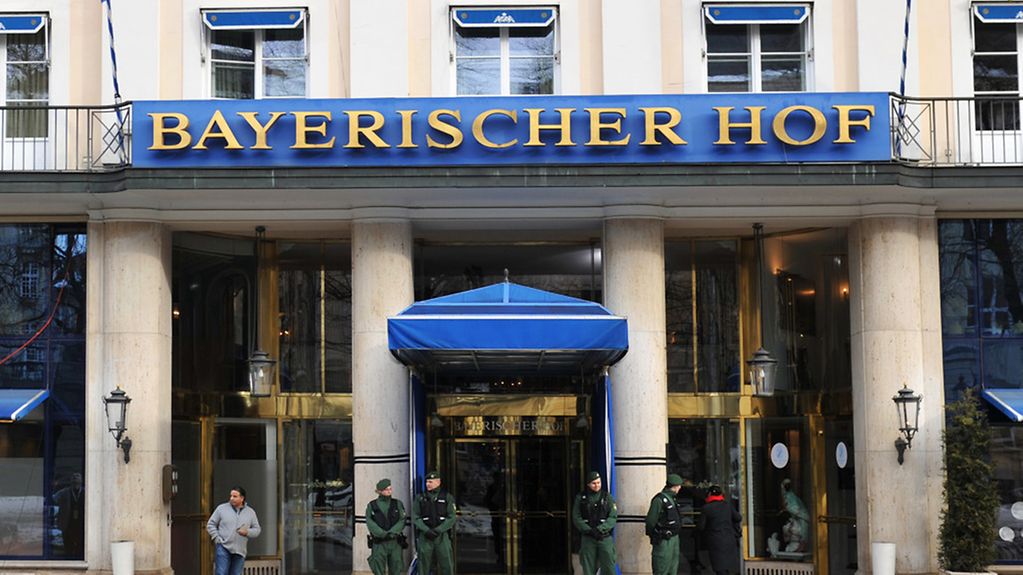 Hotel Bayerischer Hof, Tagungsort der Münchner Sicherheitskonferenz.
