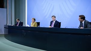 Bundeskanzlerin Angela Merkel während der Pressekonferenz im Anschluss an die Besprechung mit den Länderchefs zum weiteren Vorgehen in der Corona-Pandemie.
