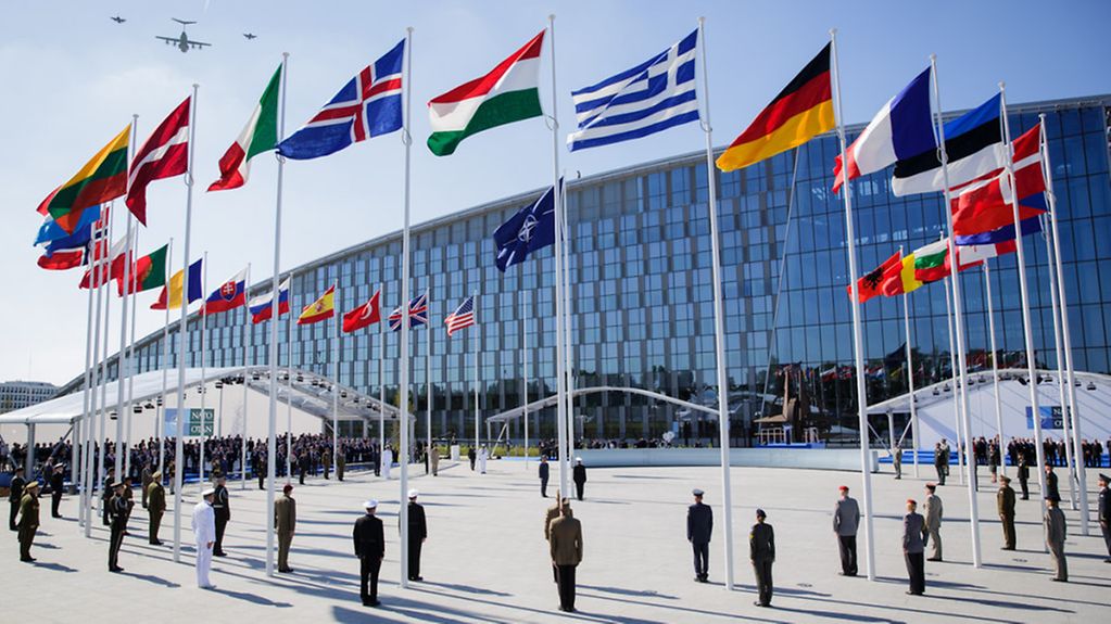 Nato Hauptquartier Brüssel Fahnen Flaggen