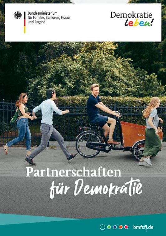 Titelbild der Publikation "Partnerschaften für Demokratie - Bundesprogramm "Demokratie leben!""